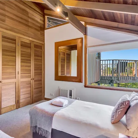 The Oasis Apartments And Treetop Houses Byron Bay Room photo