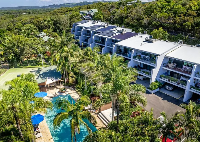 The Oasis Apartments And Treetop Houses